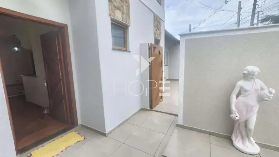 Imagens do imóveis Sobrado para locação com 350 m² - 4 quartos - piscina - próximo à Avenida Maringá - Quebec -Londrina PR