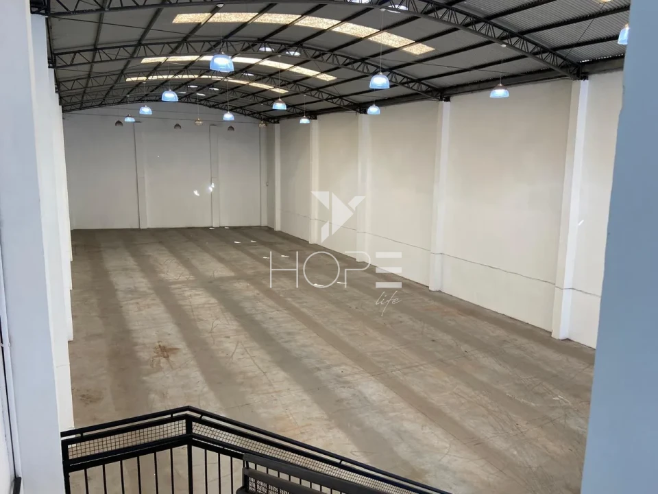 Barracão comercial para venda e locação com 650m² - terreno com 784m² - Bairro Andes - Londrina PR