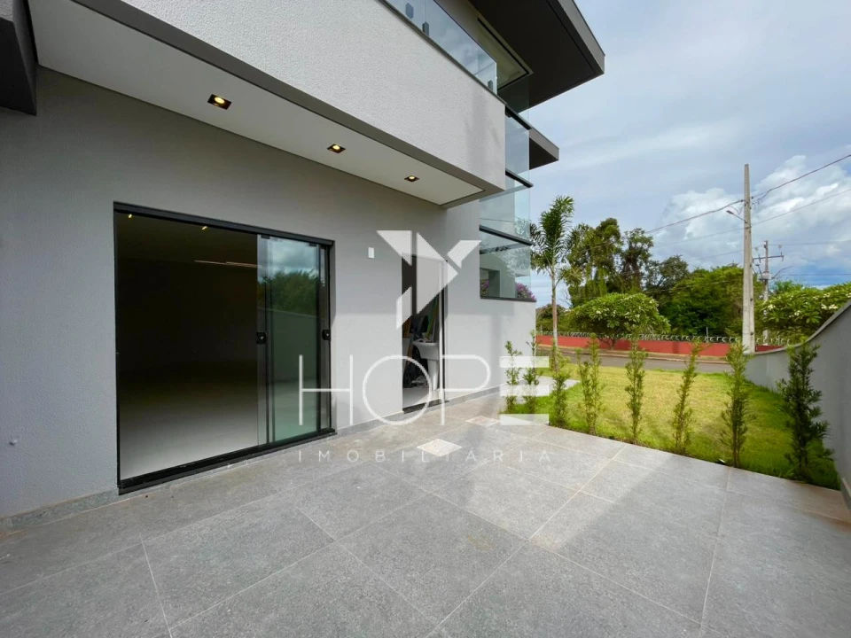 Imagens do imóveis Sobrado à Venda – 3 Suítes - 179m² Internos – Condomínio Heimtal Park – Londrina/PR