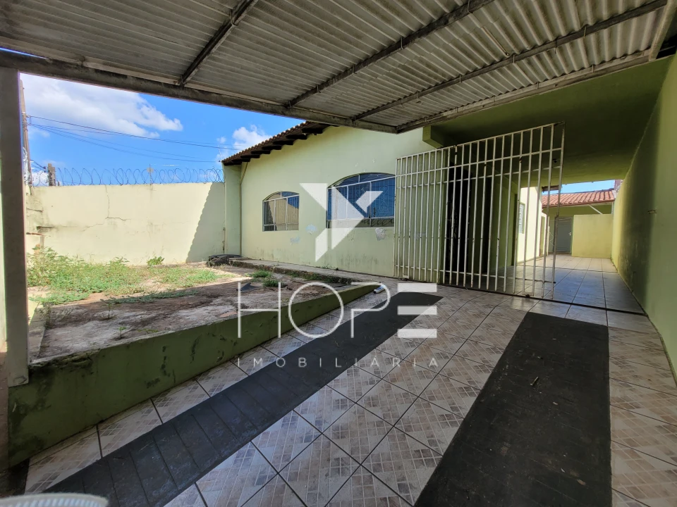 Imagens do imóveis Casa 3 Quartos com Edícula na Zona Oeste de Londrina – Bairro Leonor