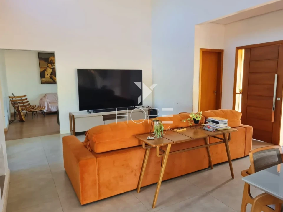 Imagens do imóveis Condomínio de Chácaras Itaúna - chácara à venda com 2500m² - 4 quartos - piscina - 8 vagas - Ibiporã PR