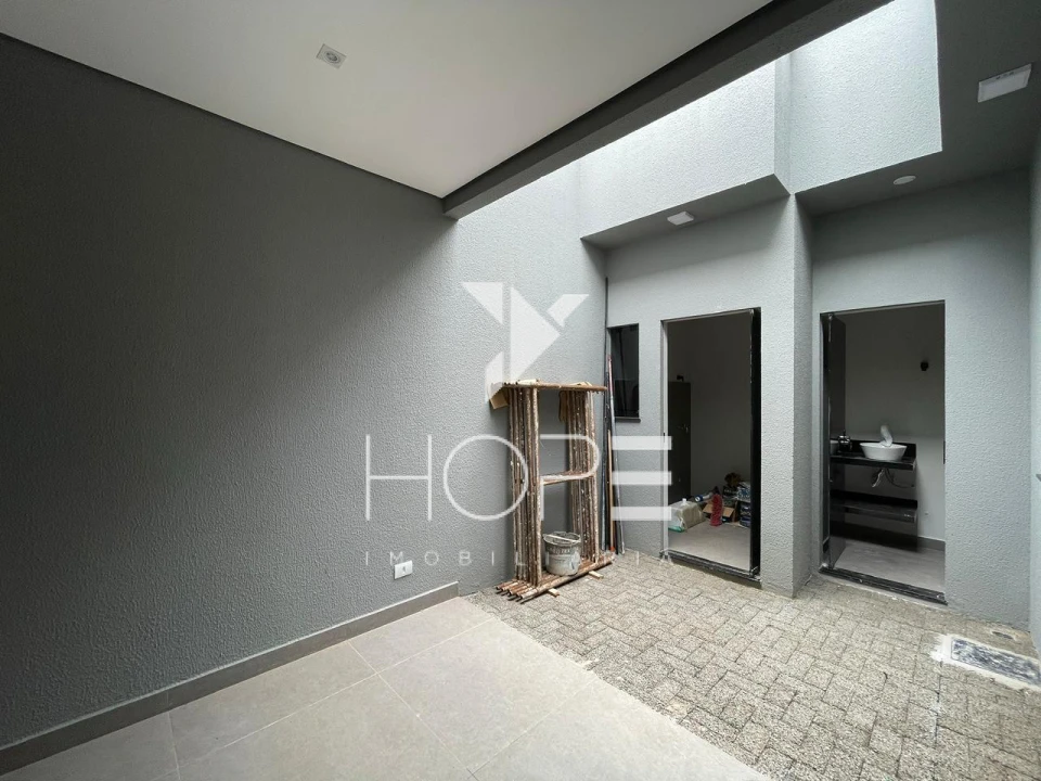 Casa à venda – 3 Quartos – Condomínio Royal Norte – Zona Norte – Londrina/PR