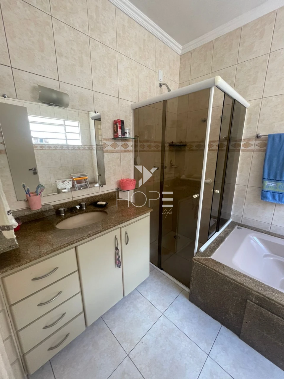 Imagens do imóveis Casa à venda com 192 m² - 4 quartos - 4 banheiros - 3 vagas - Jardim Adriana II - Zona Sul - Londrina/PR