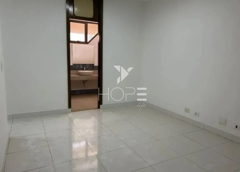 Imagens do imóveis Casa comercial para locação com 500 m² - 12 salas - piscina - quadra esportiva - Centro - Londrina PR