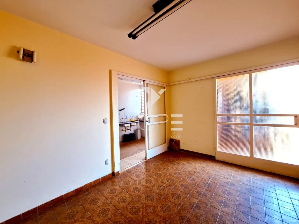 Imagens do imóveis Casa comercial à venda com 438 m² - próxima à Av. Higienópolis e Av. JK - Centro - Londrina PR
