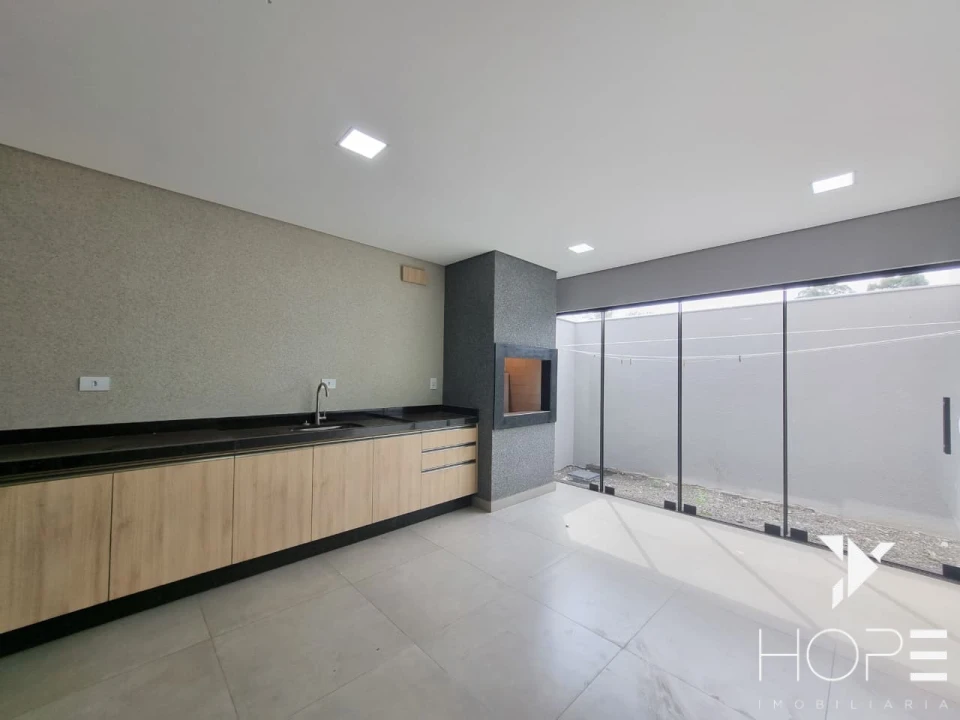 Imagens do imóveis Casa geminada assobradada à venda  – 3 quartos com suíte – 180m² – Conjunto Semiramis Barros Braga – Londrina/PR