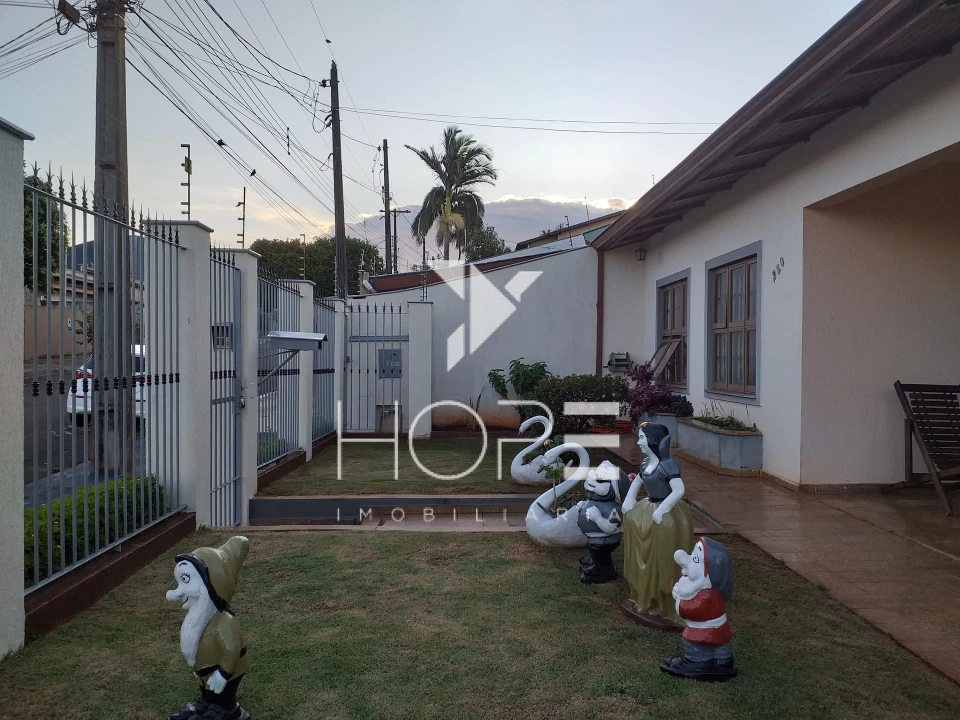 Casa à venda – 3 quartos – Bairro Coliseu – Londrina/PR