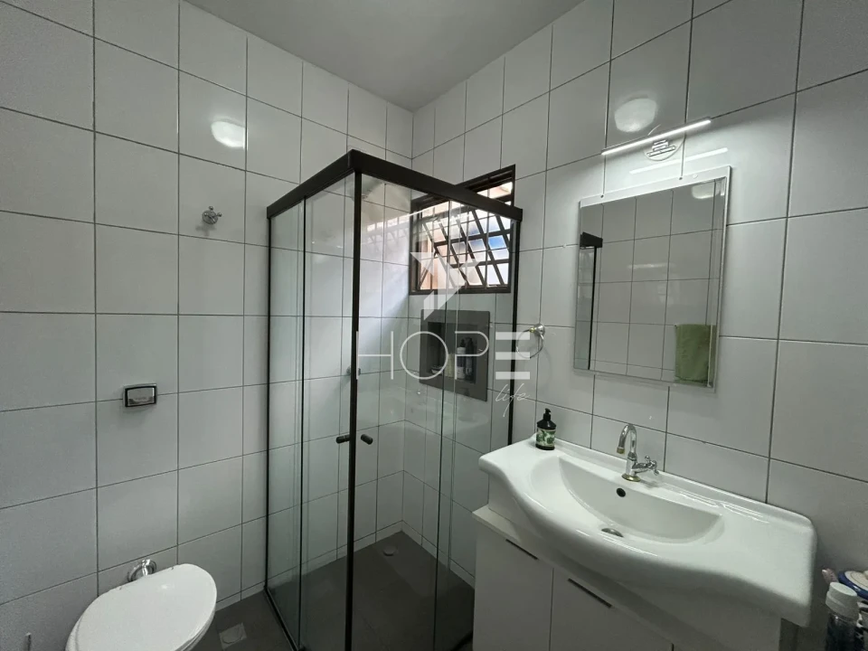 Imagens do imóveis Casa Geminada à venda com 126 m² - 3 quartos - 1 suíte - área gourmet - Zona Norte - Londrina PR