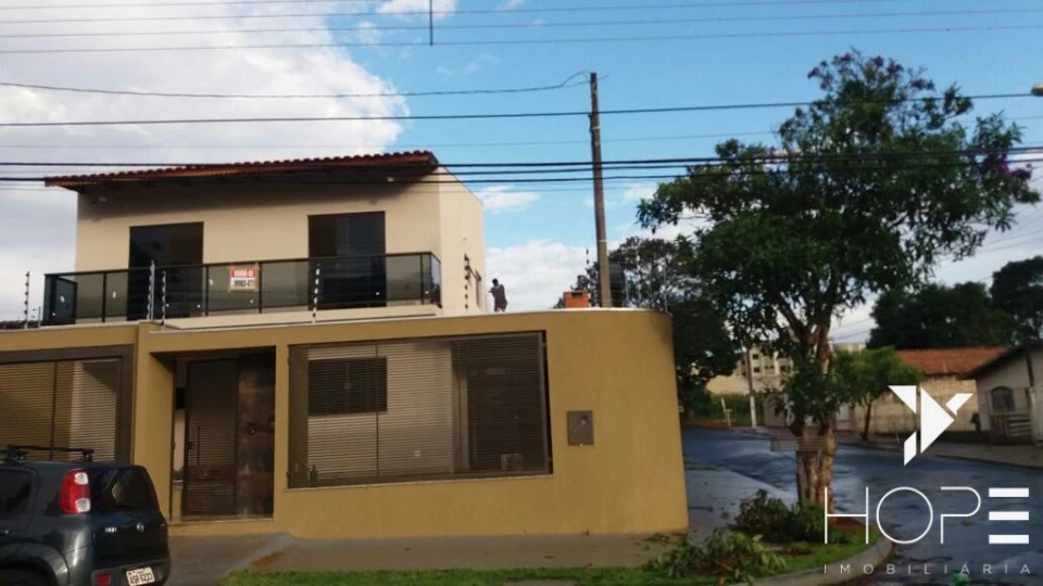Imagens do imóveis Sobrado à venda – 145m² – 3 quartos com suíte – Conjunto Padre Bernardo Merckel – Arapongas/PR