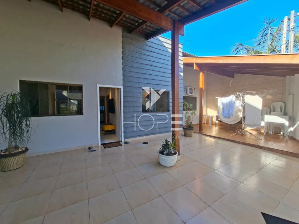 Imagens do imóveis Casa à venda com 70.30m² - 3 quartos - 2 banheiro - 2 vagas  - Chácara Manella - Cambé PR