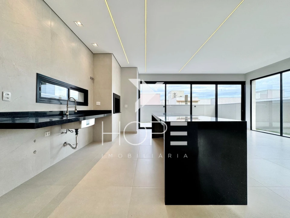 Sobrado Novo à Venda no Condomínio Araçari – 3 Suítes – Parque Tauá