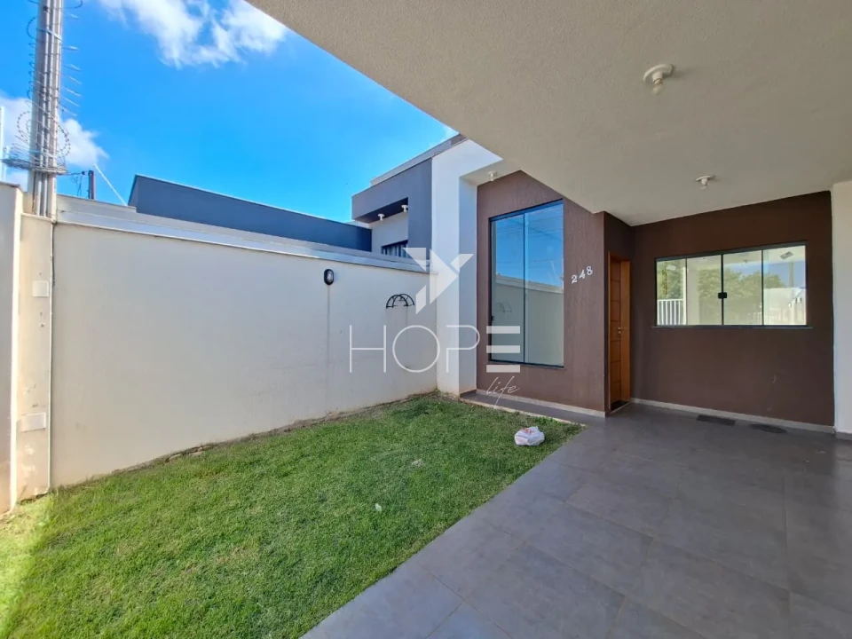 Casa geminada à venda com 73m² - 2 quartos - 1 banheiro - 1 Vaga - Jardim Padovani - Londrina PR