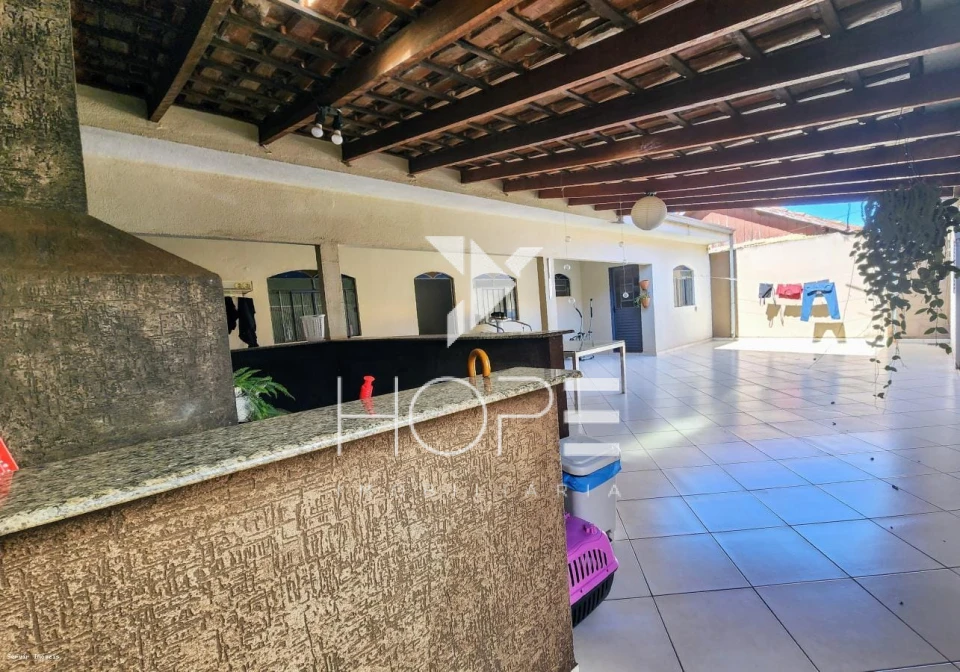 Imagens do imóveis Casa à venda com 191 m² - 3 quartos - suíte - 3 vagas - planejados - Parque Residencial Manela - Cambé PR