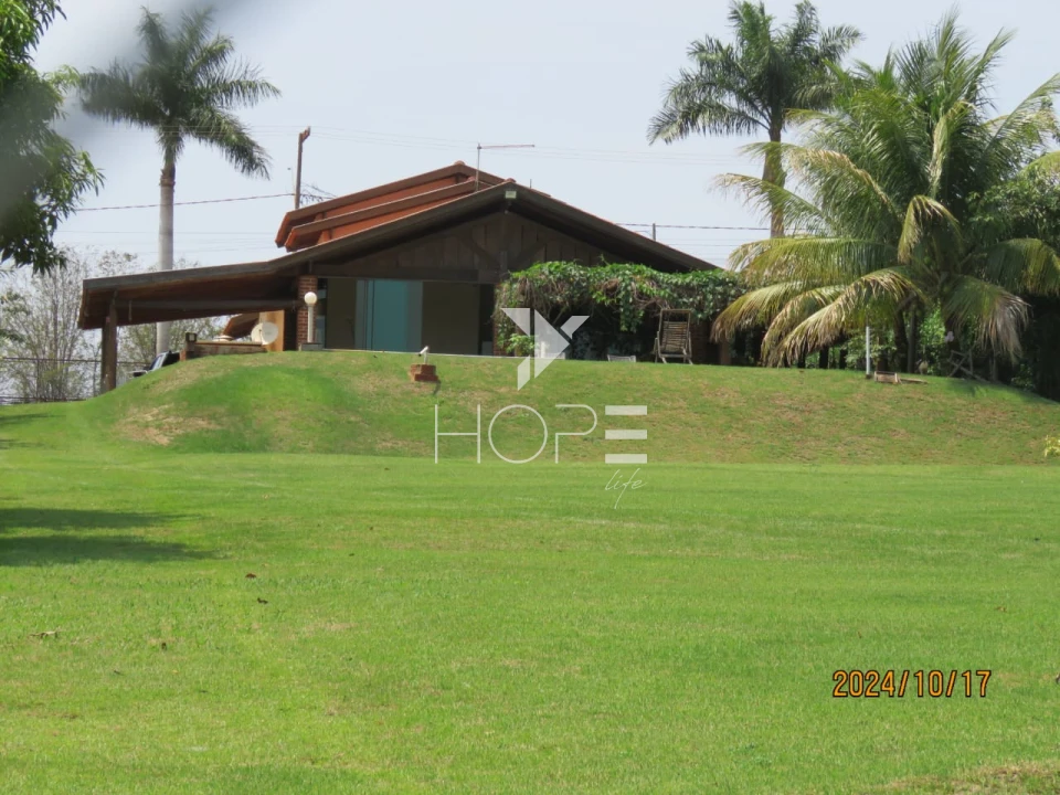 Imagens do imóveis Condominio de Chácaras Riviera do Poente - Chácara Molhada á Venda com 2632m² – 4 Quartos – Alvorada do Sul/PR