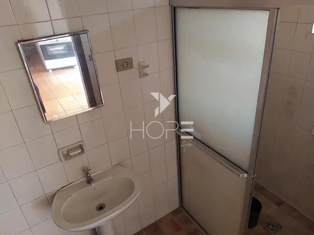 Imagens do imóveis Casa à venda com 250 m² - 3 quartos - 2 vagas - edícula - próximo ao Hospital Evangélico - Jardim Londrilar - Londrina PR