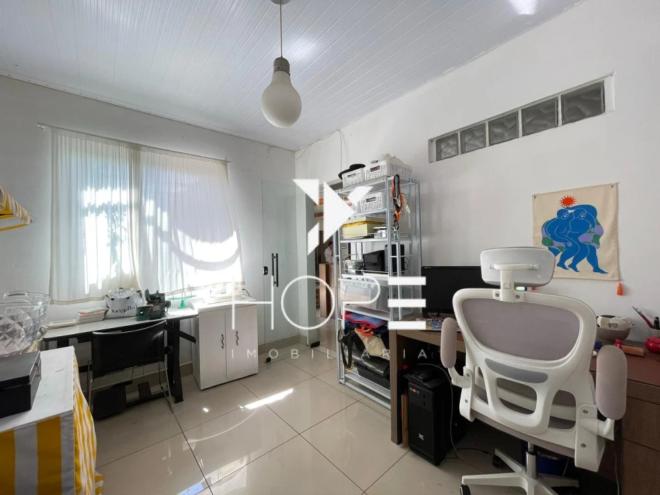 Casa à venda – 4 quartos – Jardim Alvorada – Londrina/PR