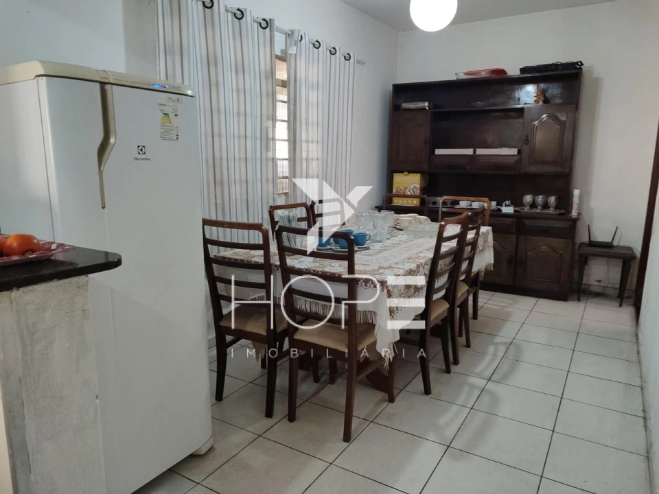 Casa à venda Jd. Bancários - Londrina-Pr.