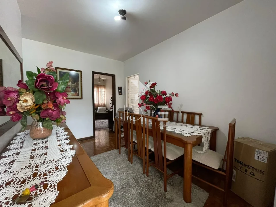 Casa à Venda – 167 m² – 4 Quartos – Petrópolis – Região Central – Londrina/PR