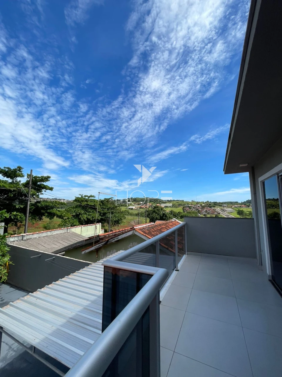 Imagens do imóveis Sobrado à venda com 380m² - 4 quarto - 3 banheiros - 3 vagas - Jardim Ibi Aram - Ibiporã/PR