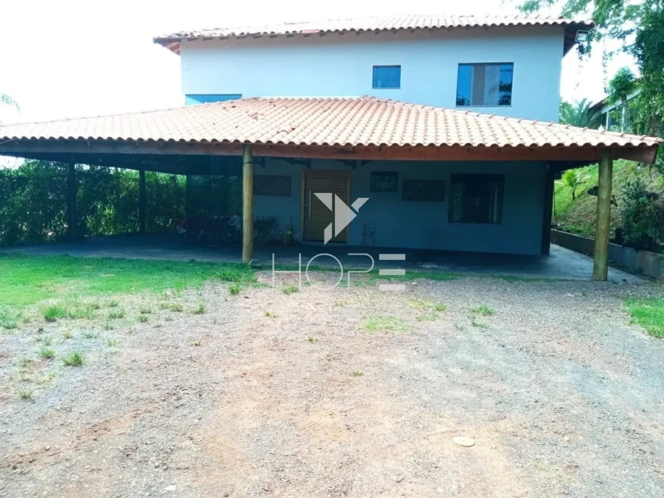 Imagens do imóveis Chácara à venda com 17.000m² - 5 quartos - 4 banheiros - 10 vagas - Estrada do Limoeiro - Londrina PR