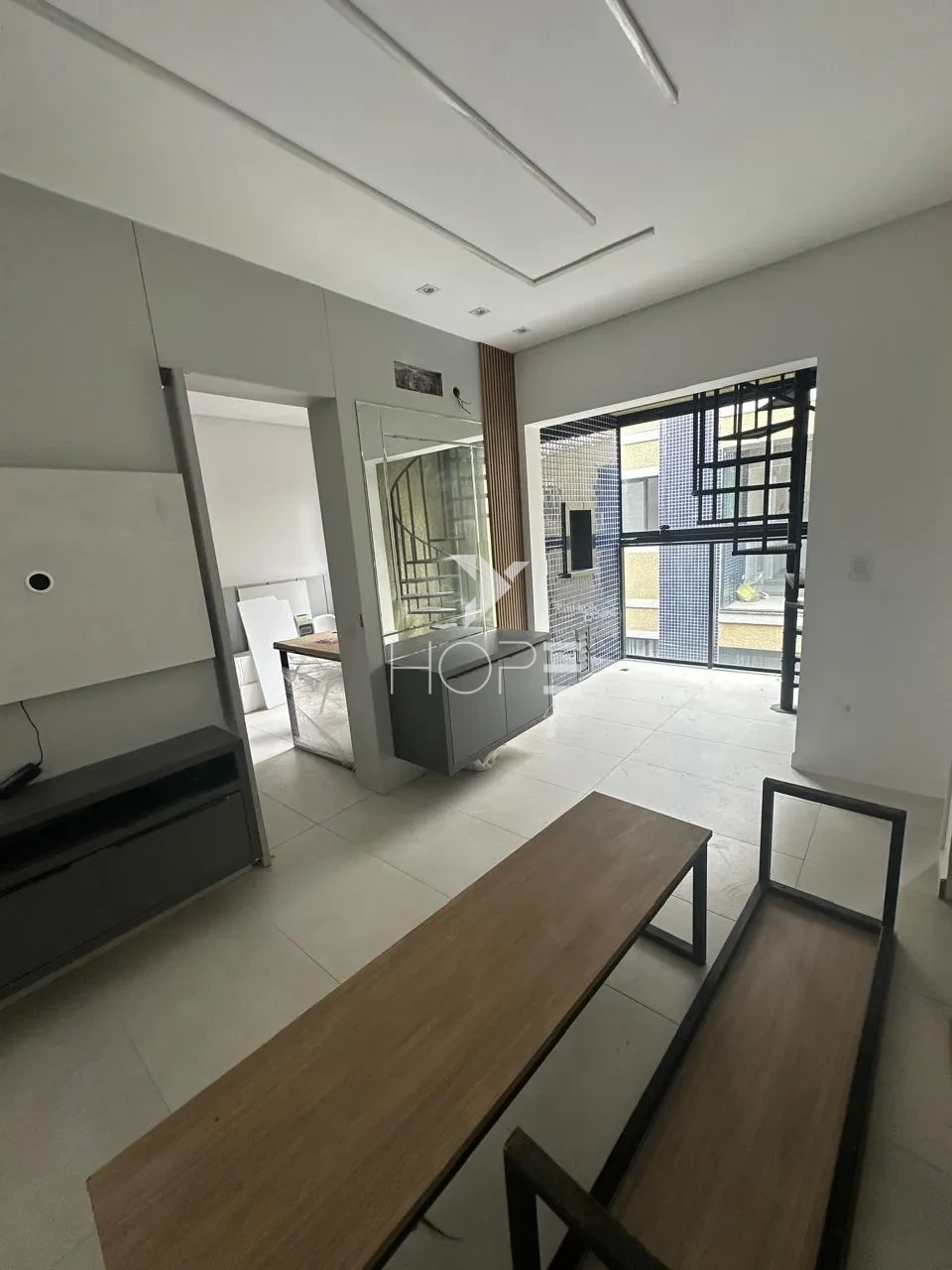 Imagens do imóveis Cobertura duplex à venda em Matinhos, Centro, com 91 m², 2 quartos, área gourmet e 1 vaga de garagem - Aceita permuta por imóvel em Londrina/PR.