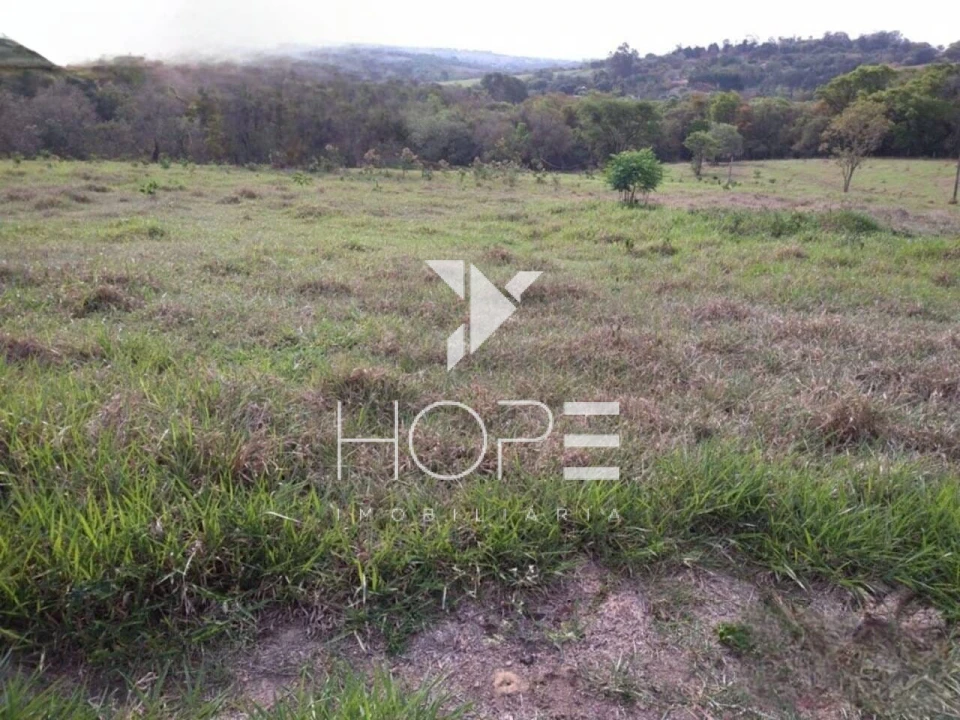 Sítio à venda – 25 alqueires (605.000 m²) – Araçoiaba da Serra/SP