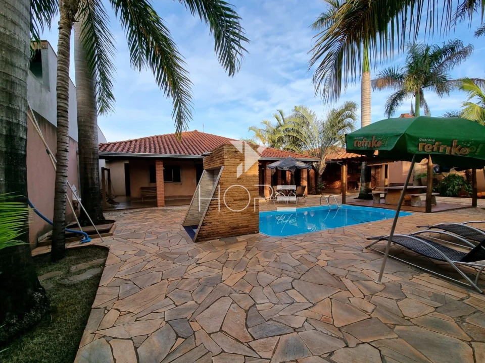 Imagens do imóveis Chácara à venda com 170 m² - 3 quartos - 2 banheiros -  3 vagas - Balneário Tibagi - Ibiporã/PR