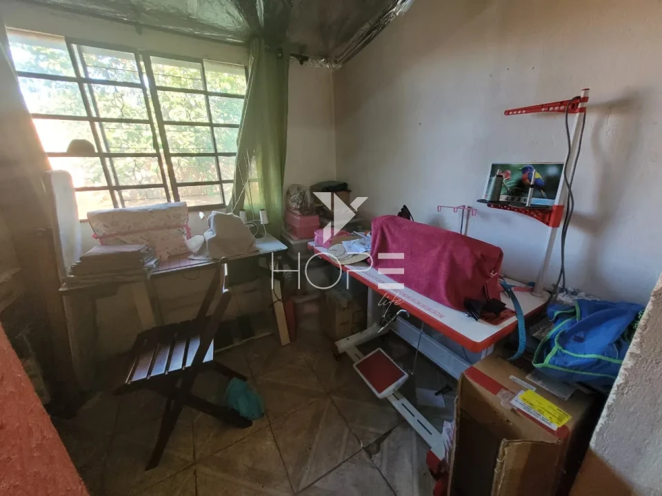 Imagens do imóveis Casa à venda com 77m² - 200m² de terreno - 2 quarto - 1 banheiro - 1 vaga - Jardim Josiane - Cambé PR
