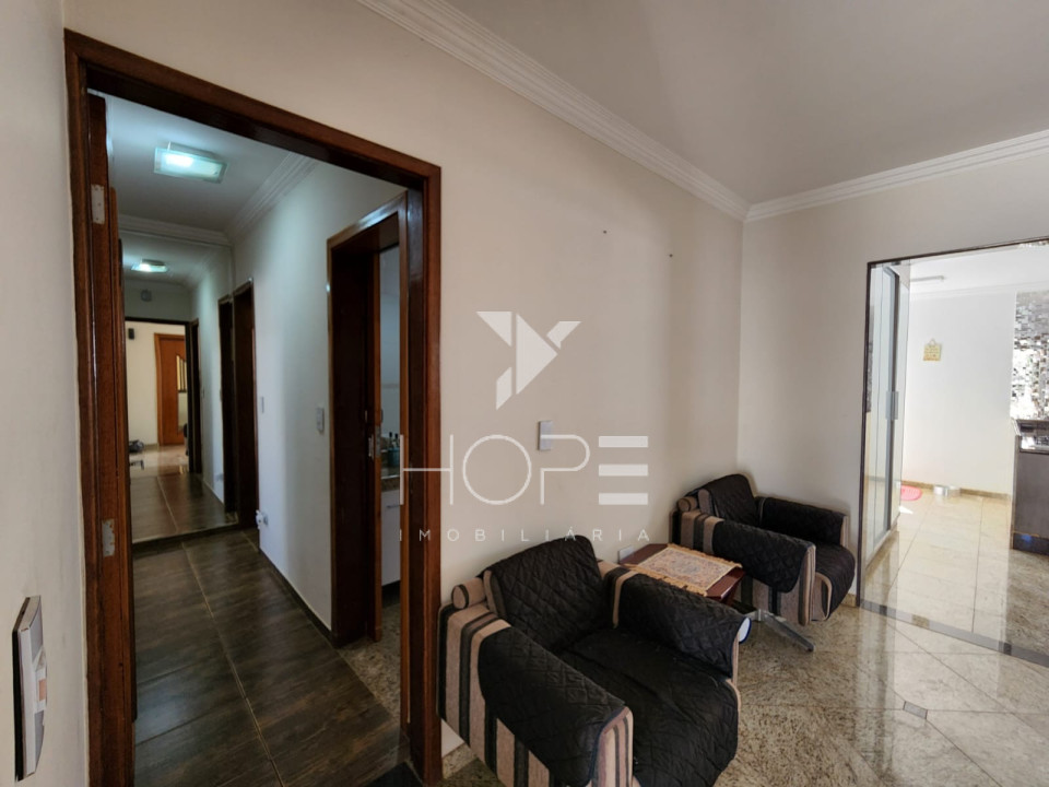 Imagens do imóveis CASA TÉRREA À VENDA - TUCANOS - RESIDENCIAL GRANVILLE