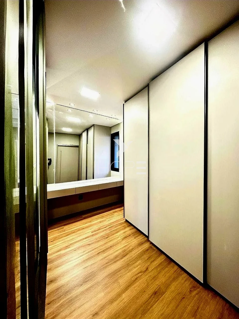 Imagens do imóveis Condomínio Sun Lake - casa térrea à venda com 285m² - 3 suítes - piscina - 4 vagas - Londrina PR