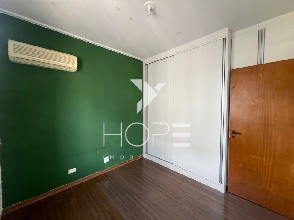 Imagens do imóveis Apartamento à Venda - 98 m² - Residencial Ilha do Sol - Região Central de Londrina PR - Sala Ampla com Sacada