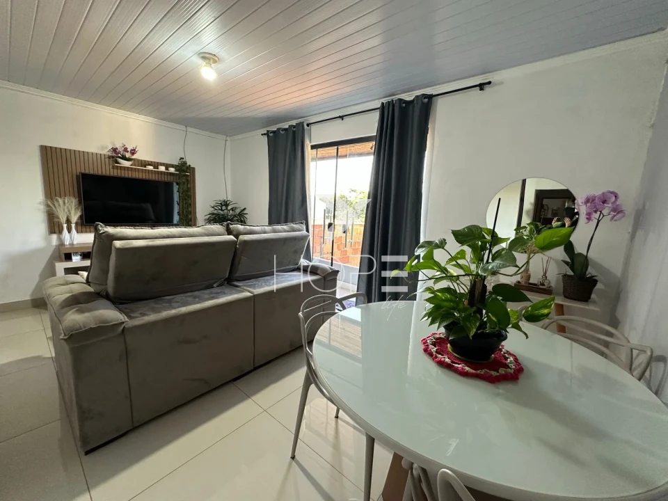 Imagens do imóveis Casa Geminada Sobrado à venda com 3 quartos-  Jardim Tókio – Zona Oeste – Londrina/PR
