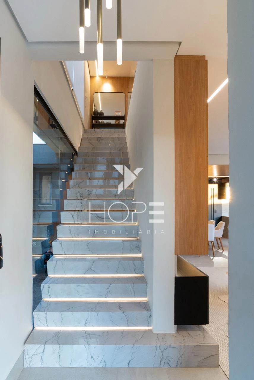 Imagens do imóveis SOBRADO NOVO  280M² DE AREA UTIL, COM 4 QUARTOS, SENDO 4 SUITES-  PARA LOCAÇÃO - CONDOMINIO ROYAL BOULEVARD - IBIPORÃ