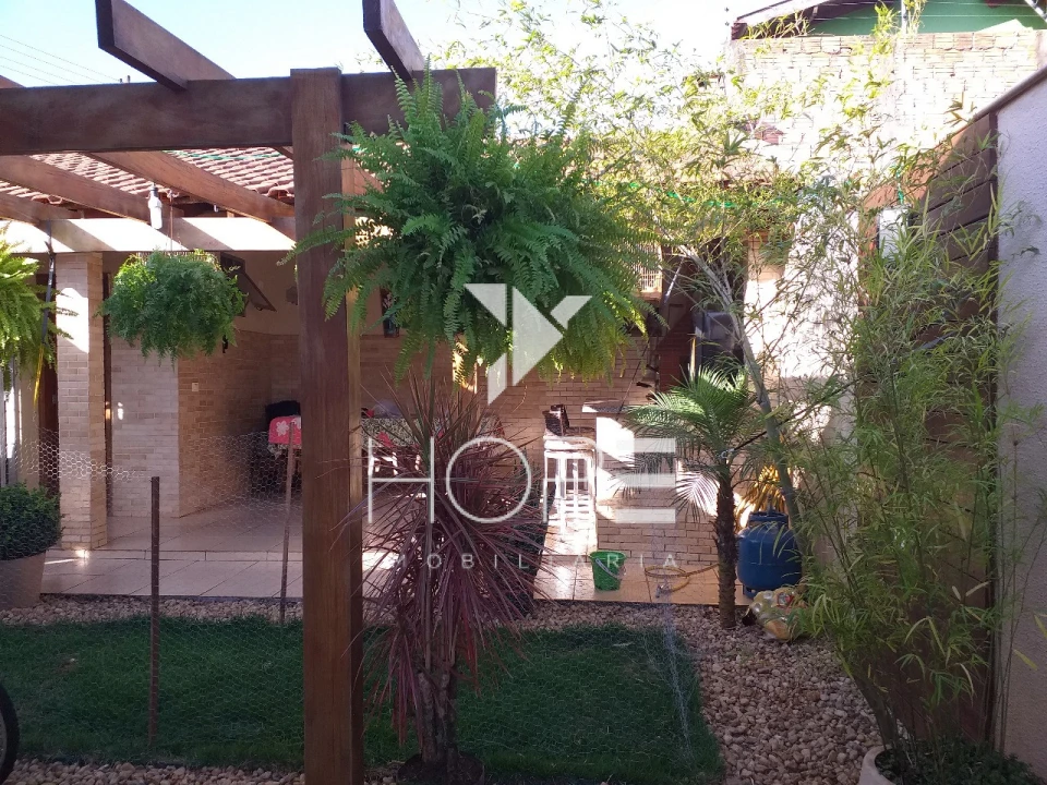 Casa à venda – 3 quartos – Jardim Monte Castelo II – Cambé/PR