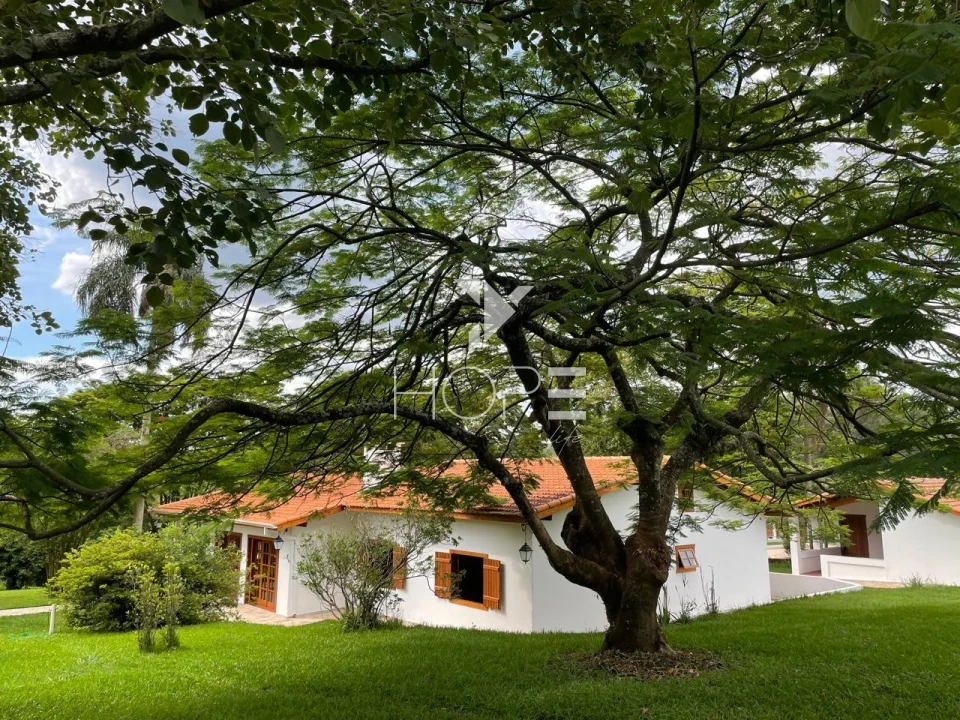 Imagens do imóveis Sítio à venda com 20.76 alqueires - sede com piscina - 4 represas - pecuária e lazer - Itu SP
