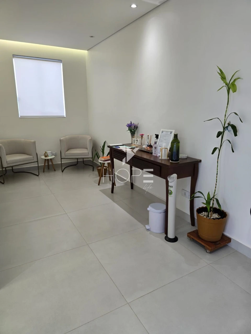 Imagens do imóveis Casa assobradada residencial/comercial à venda - 360 m² - com 3 quartos – 4 banheiros - 1 Vaga - Jardim Quebec – Londrina/PR