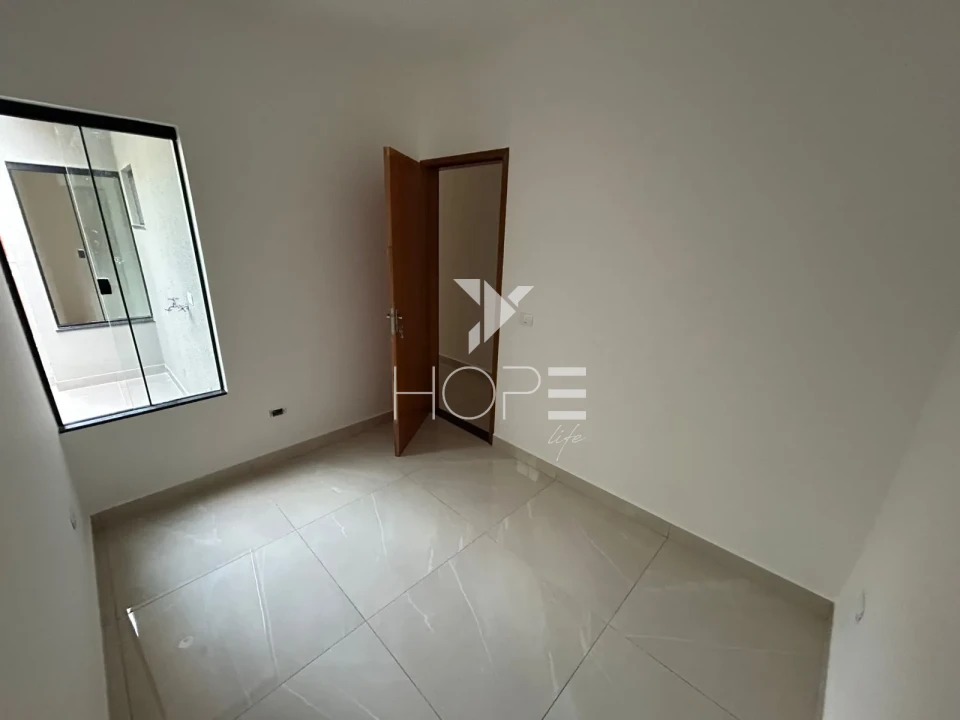 Imagens do imóveis Casa à venda no Jardim Coliseu em Londrina – 132 m², 3 quartos (1 suíte), 3 banheiros e espaço gourmet – Zona Norte