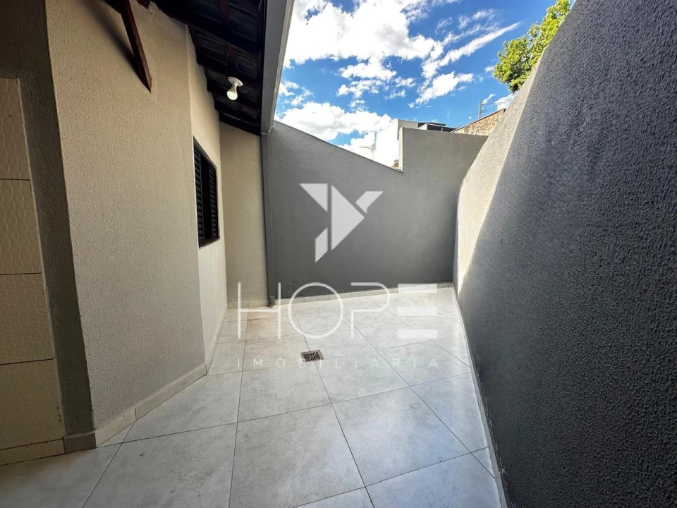 Casa à venda – 61 m² –  02 quartos - Jardim Colúmbia – Londrina/PR