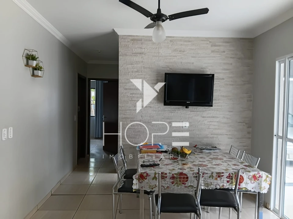 Casa com Edícula à Venda – 286m² – 4 Quartos (2 Suíte) – Bandeirantes – Zona Oeste – Londrina/PR