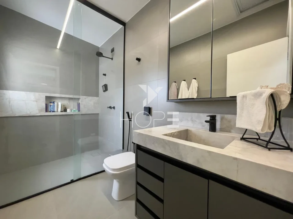 Imagens do imóveis Sobrado em Condomínio à Venda – 315m² – 4 Quartos (1 Suíte) – Vale das Araucárias – Parque Residencial Alcântara – Zona Sul – Londrina/PR