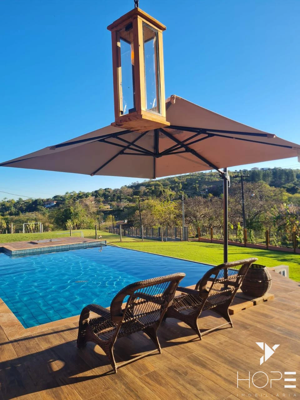 Imagens do imóveis Chácara de Alto Padrão com 2.000m², Piscina Infinita e Acabamentos Modernos