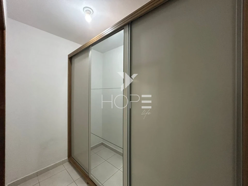 Imagens do imóveis Casa Geminada à venda com 126 m² - 3 quartos - 1 suíte - área gourmet - Zona Norte - Londrina PR