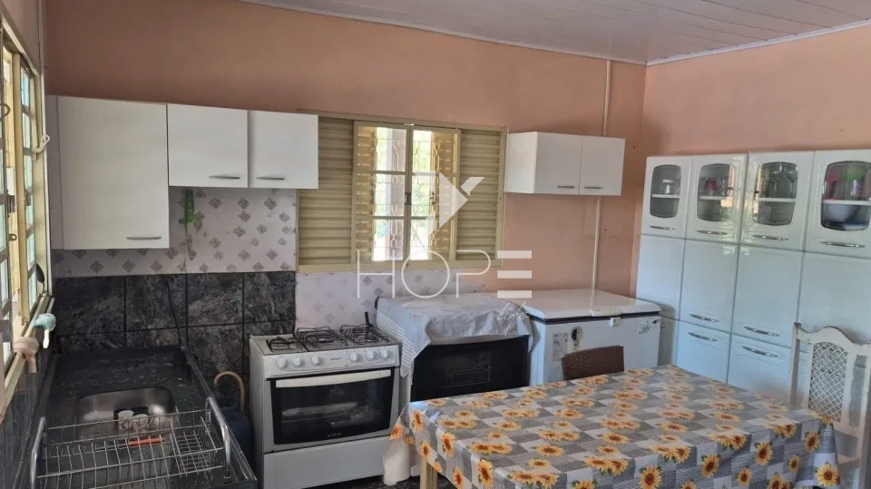 Imagens do imóveis Chácara à Venda no Condomínio Santa Rhut – 300m² Construídos – 3 Quartos (1 Suíte) – Sertanópolis/PR