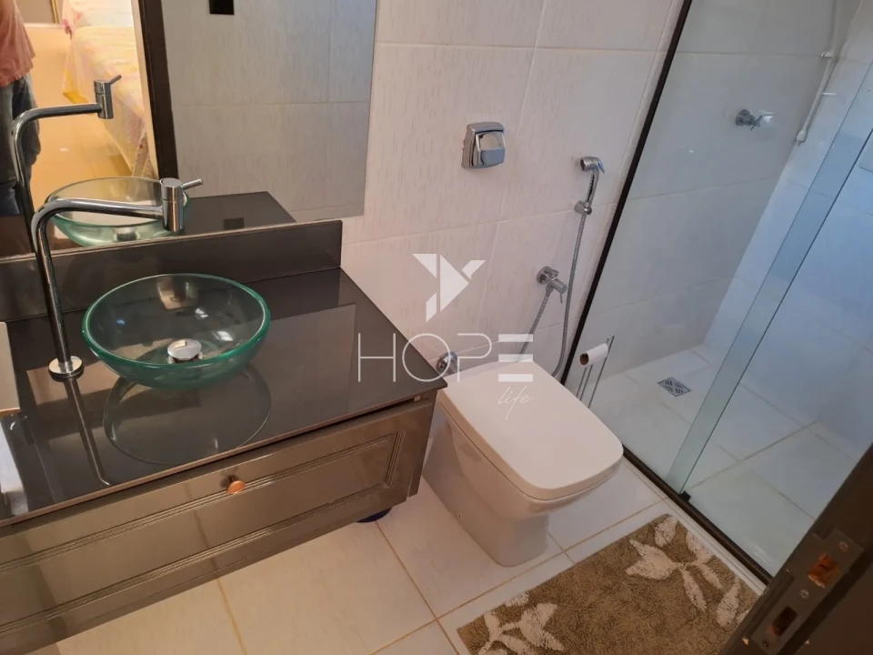Imagens do imóveis Condomínio Riviera do Poente - chácara à venda com 1.000m² - 4 suítes - 6 vagas - piscina - vista para represa - Alvorada do Sul PR