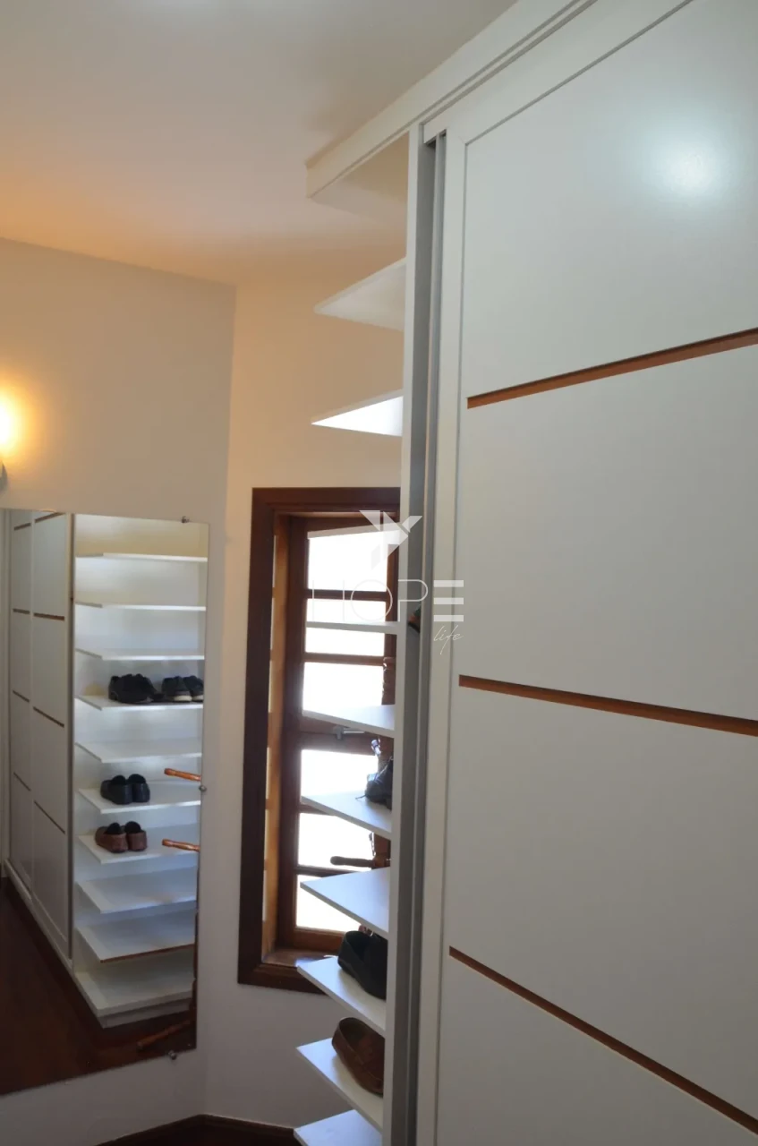 Imagens do imóveis Casa de Alto Padrão com 3 Suítes em Condomínio Fechado – Terreno de 5.000m² com Piscina Aquecida e Espaço Gourmet – Rolândia/PR