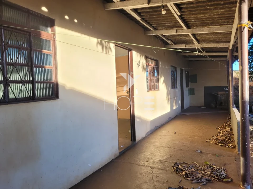 Imagens do imóveis Casa à venda com 367 m² - 2 quartos - 1 Banheiro- 3 Vagas - Residencial Quadra Norte - Londrina PR