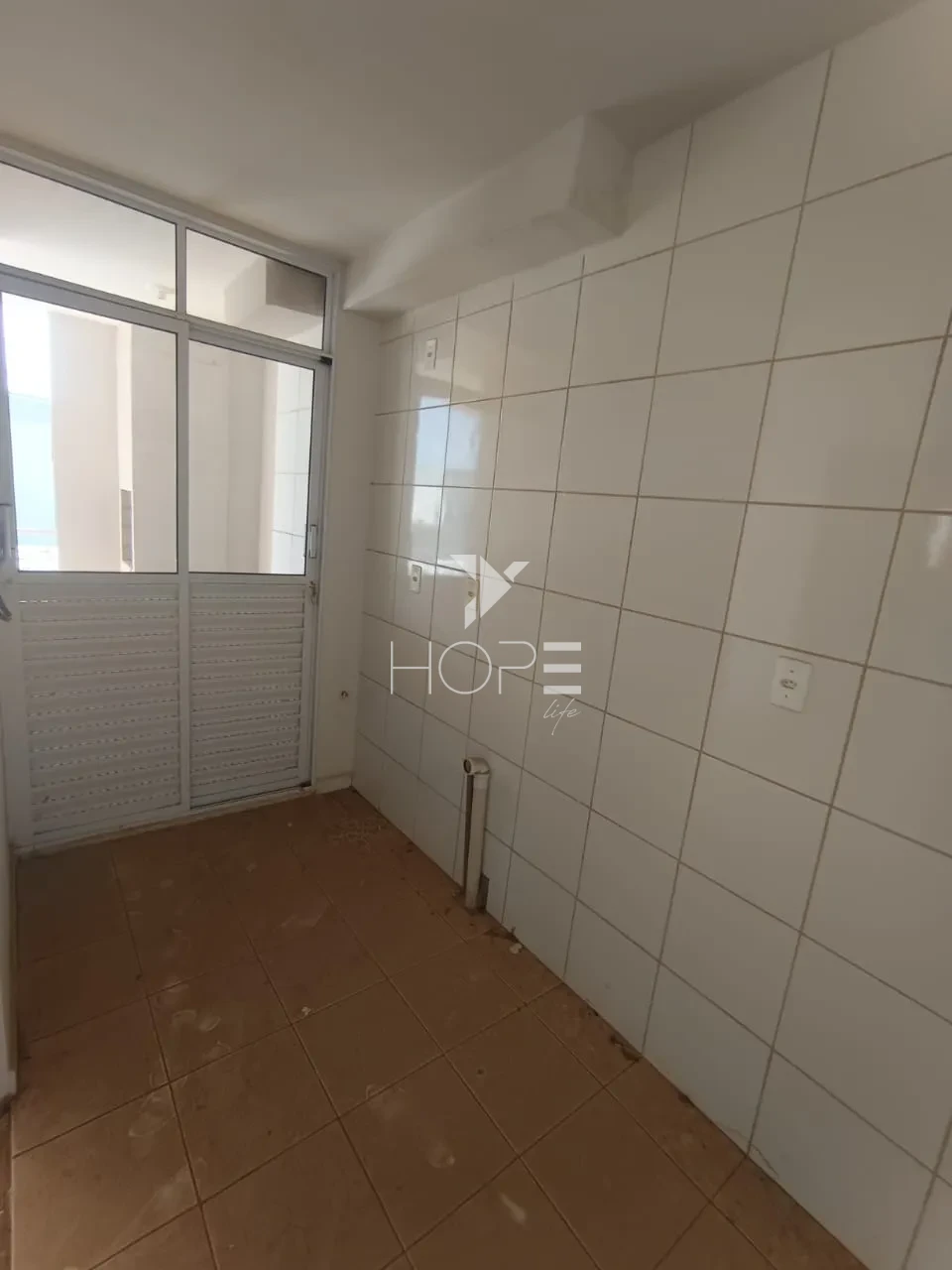 Imagens do imóveis Apartamento à venda – 2 quartos – Térreo com garden – Jardim Ana Eliza – Cambé/PR