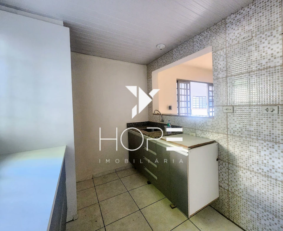 Casa com edícula à venda no Bairro Ouro Verde, Londrina, PR