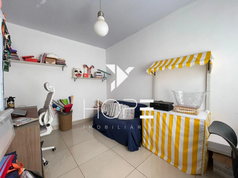 Casa à venda – 4 quartos – Jardim Alvorada – Londrina/PR