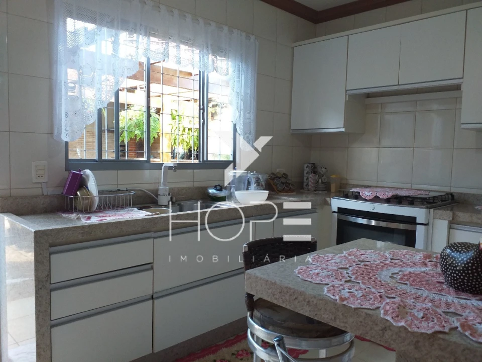 Casa à venda – 3 quartos – Jardim Monte Castelo II – Cambé/PR